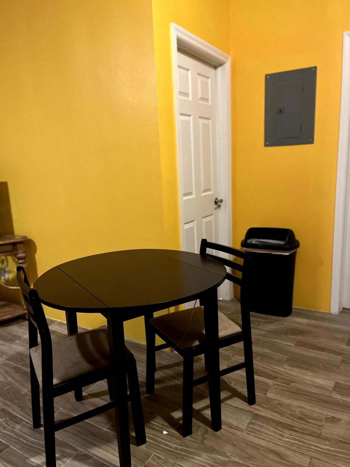 Gregory's Place Apartment *