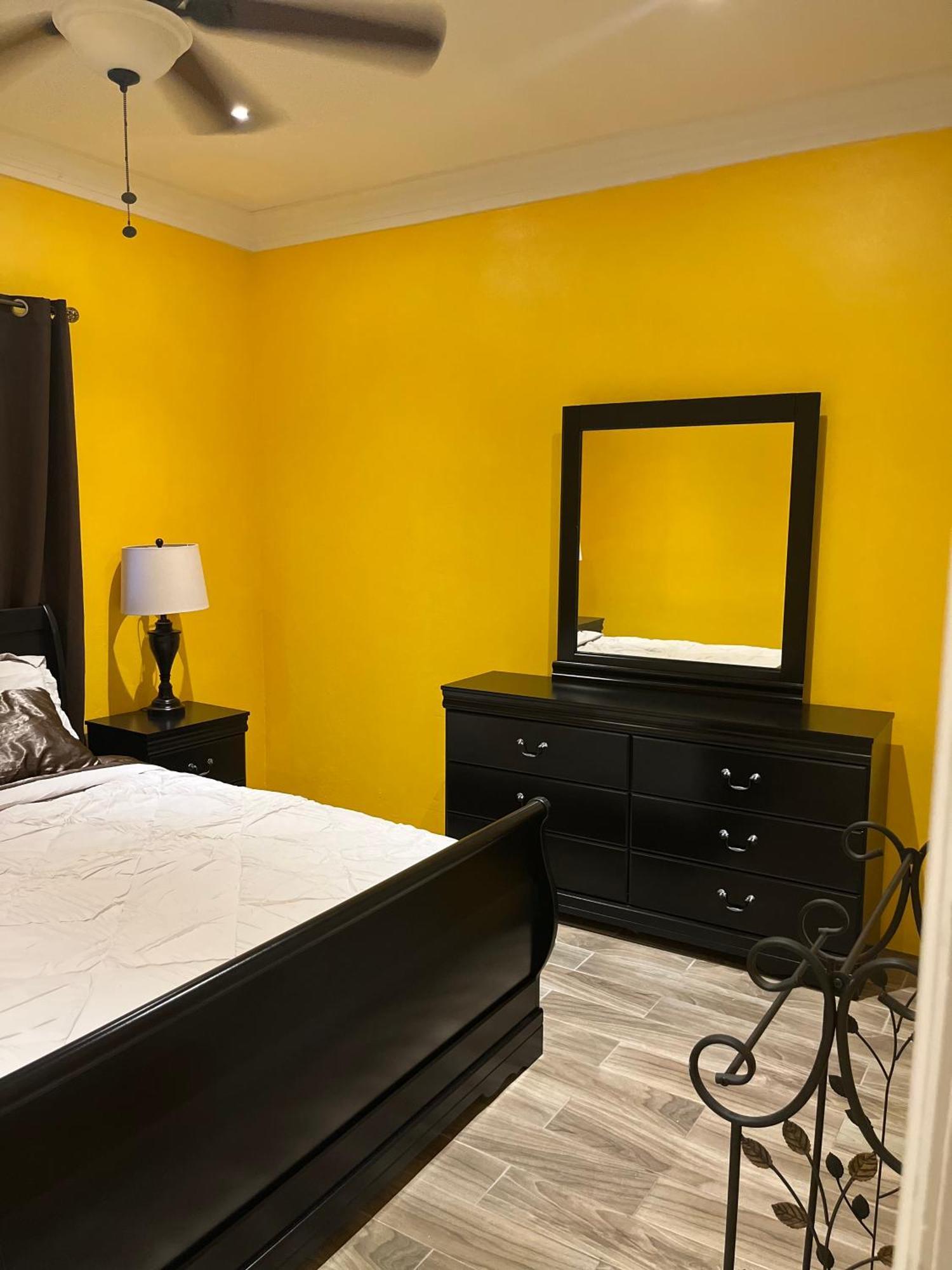 Gregory's Place Apartment